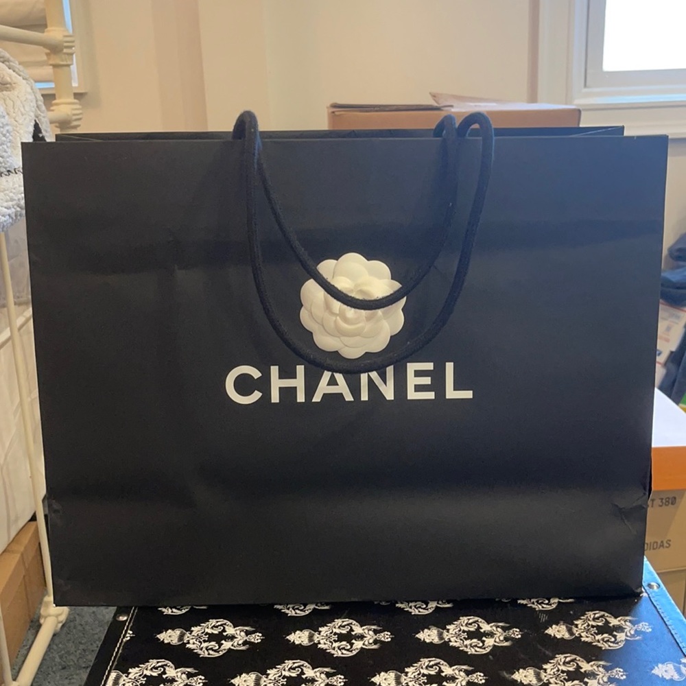 Chanel shopping bag with ribbon